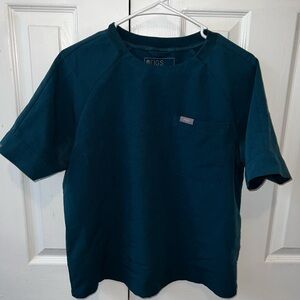Figs scrub tops